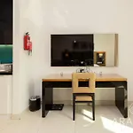 Contemporary Spacious Studio Apt In Business Bay
