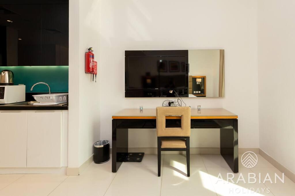 Contemporary Spacious In Business Bay Dubai