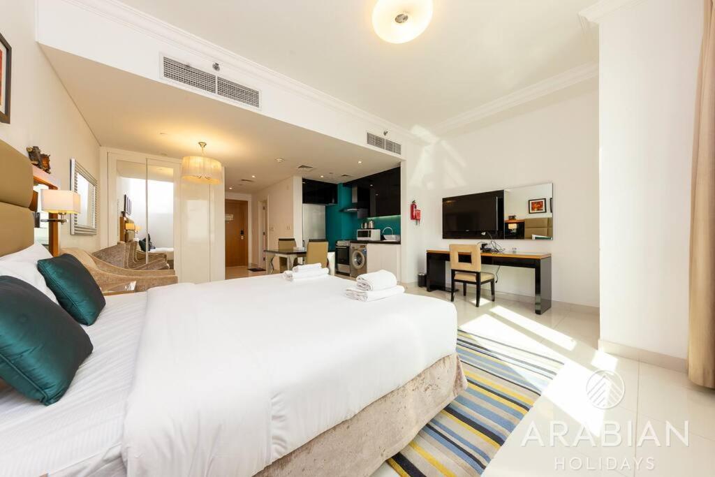 Contemporary Spacious In Business Bay * Dubai