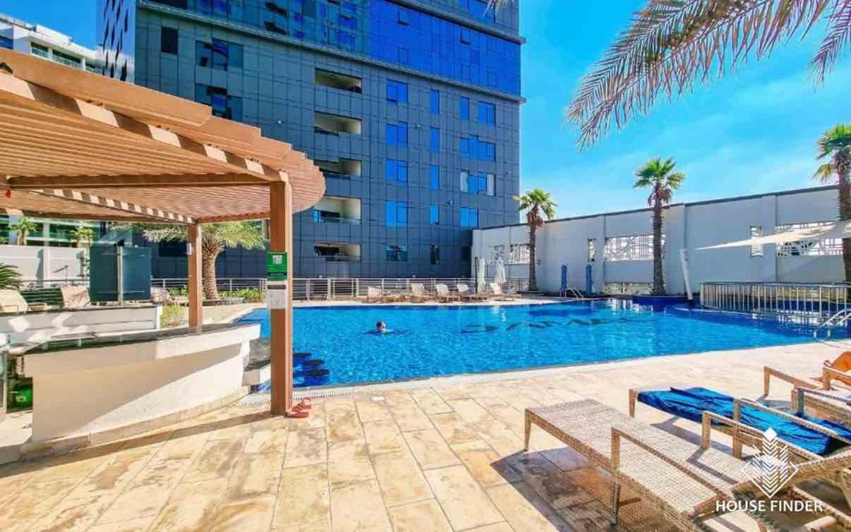Contemporary Spacious In Business Bay Dubai